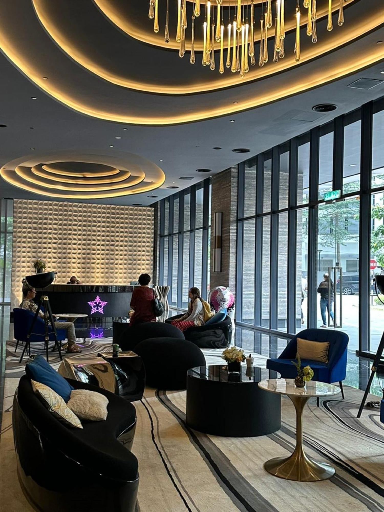 Klcc Beyond Hospitality Suites Star Kuala Lumpur Esterno foto