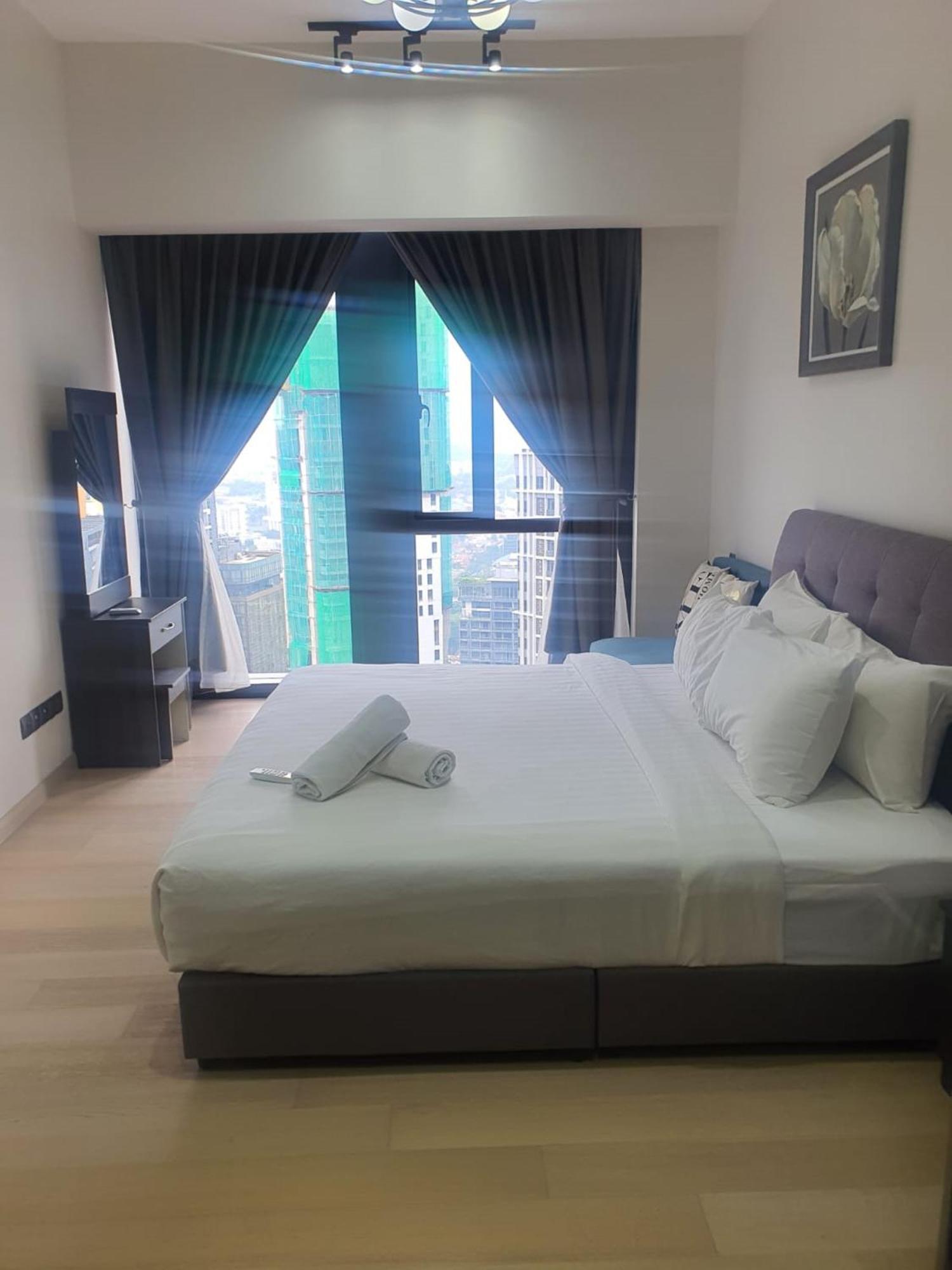 Klcc Beyond Hospitality Suites Star Kuala Lumpur Esterno foto