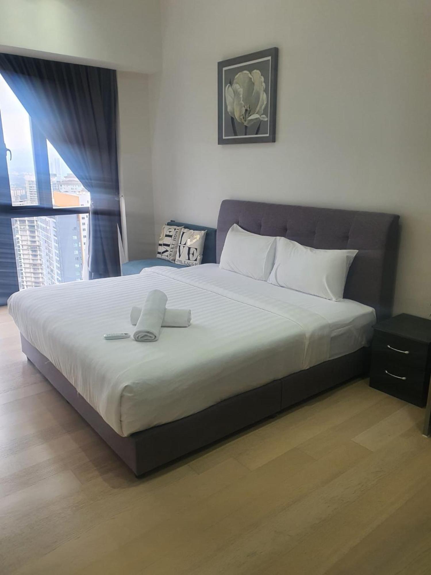 Klcc Beyond Hospitality Suites Star Kuala Lumpur Esterno foto